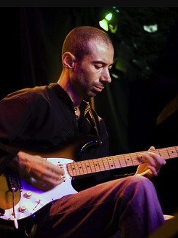Rachid Sefrioui, Guitares